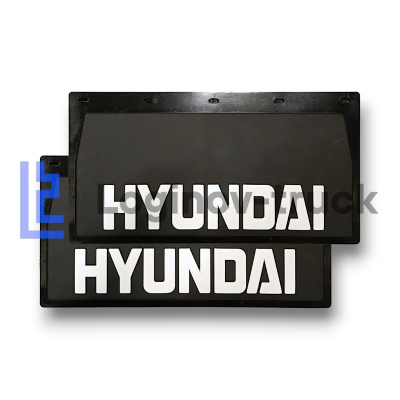Брызговик 490мм*250мм HYUNDAI (белая надпись) (27820)