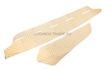 Коврик на панель VOLVO FH4 c 2013 г. бежевый(22193)